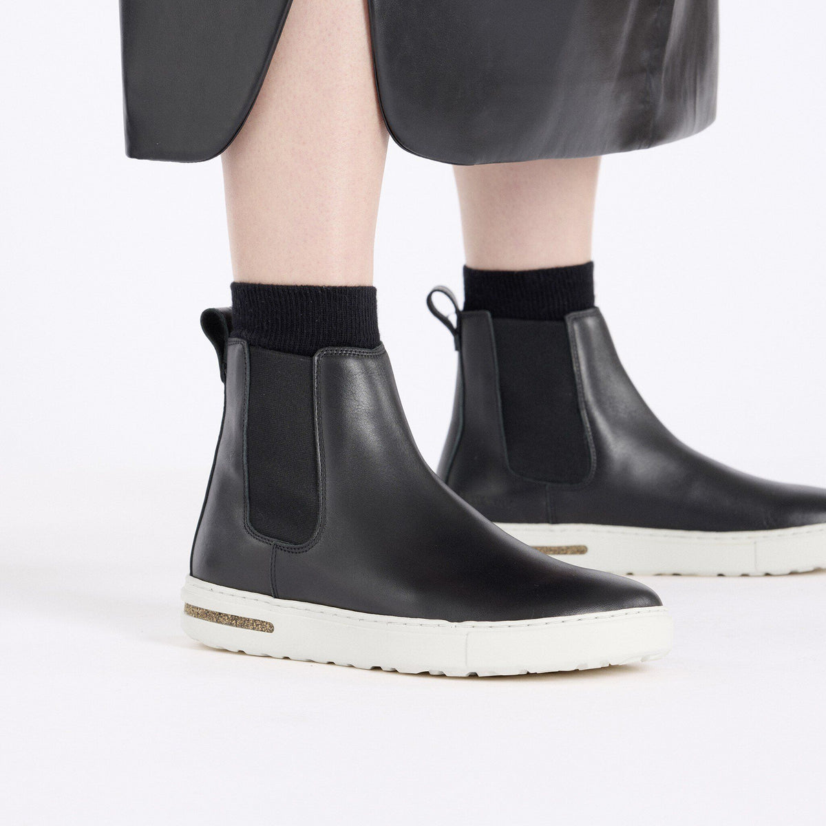 Bend Chelsea Natural Leather - Black