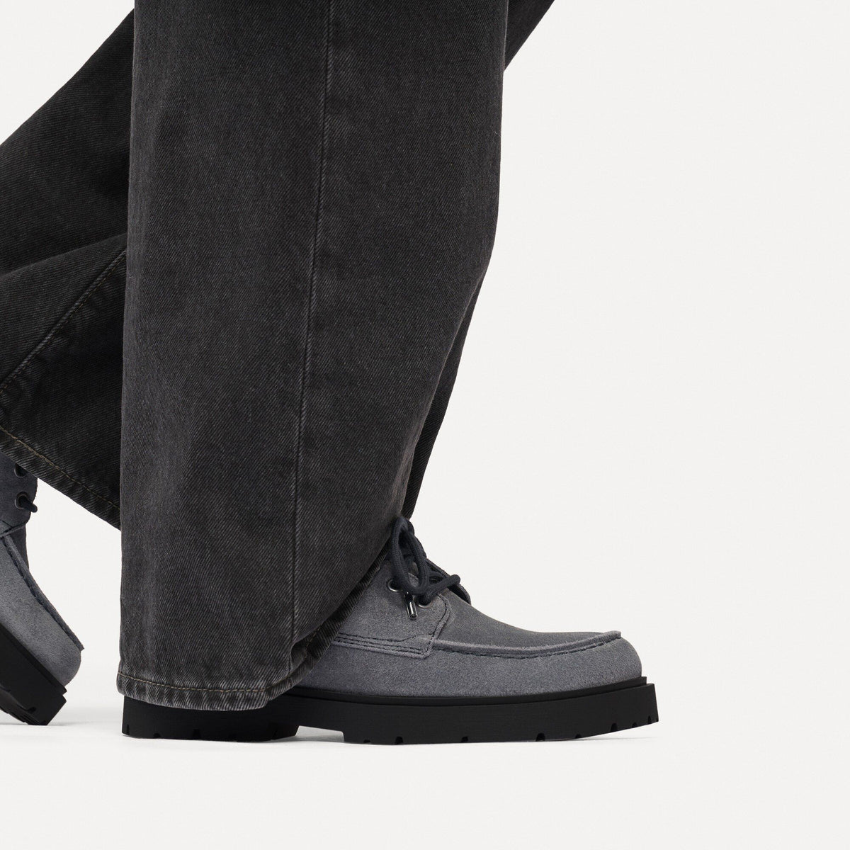 Highwood Moc Lace Low Suede Leather - Charcoal