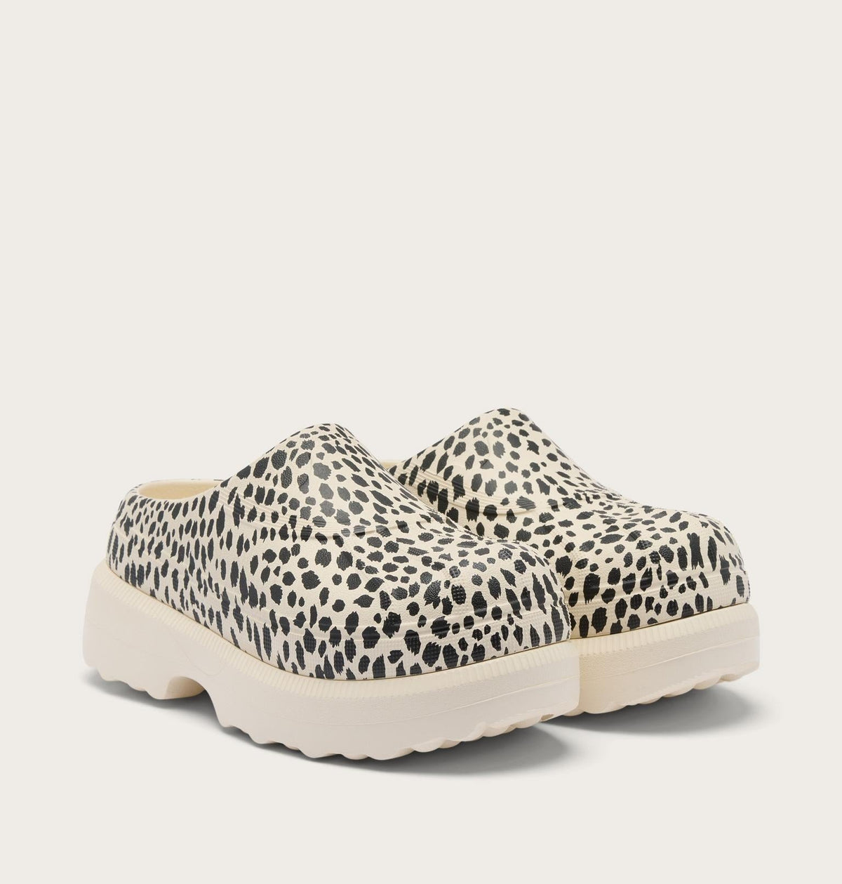 Caribou™ Clog Lux Women's Shoe - Black, Chalk