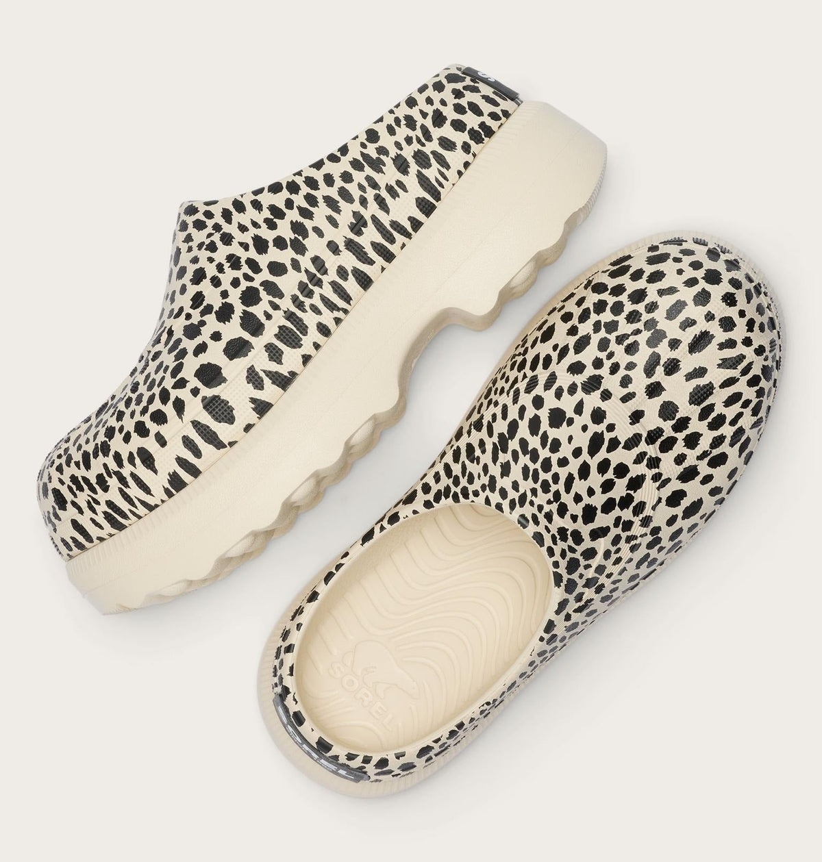 Caribou™ Clog Lux Women's Shoe - Black, Chalk