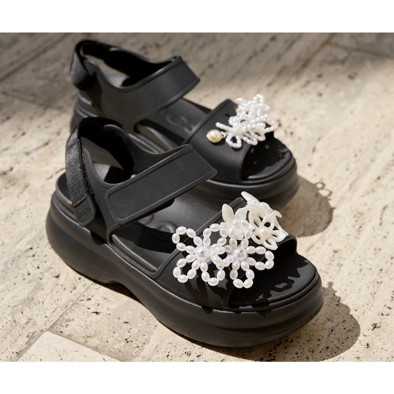 Soho Y-Strap Sandal - Black
