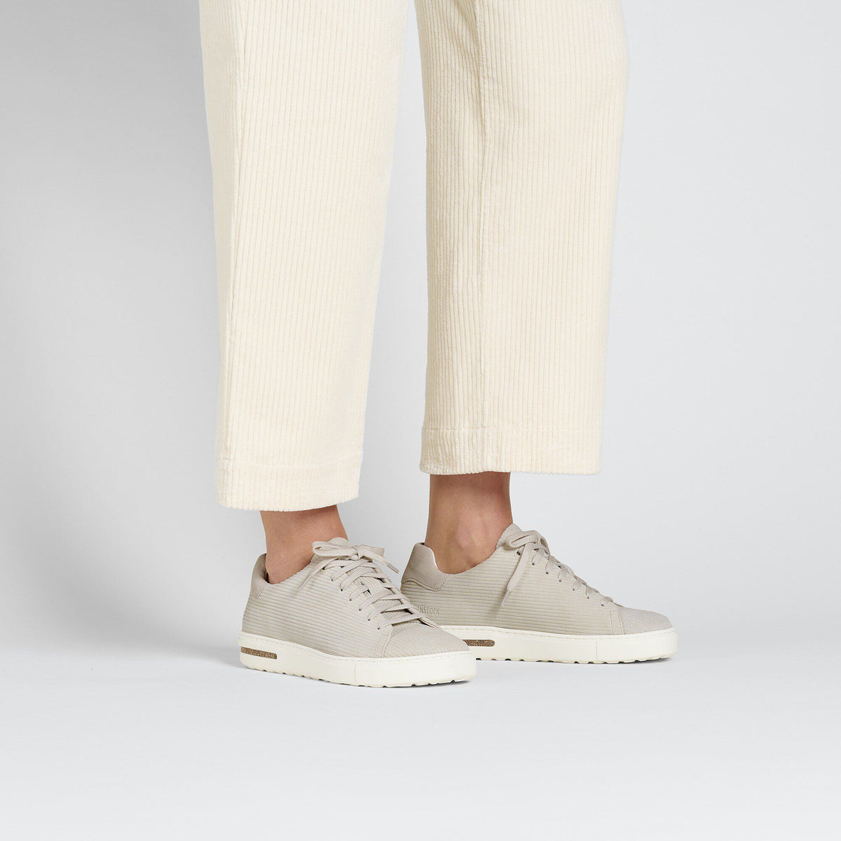 Bend Low Suede Leather Embossed - Corduroy Antique White