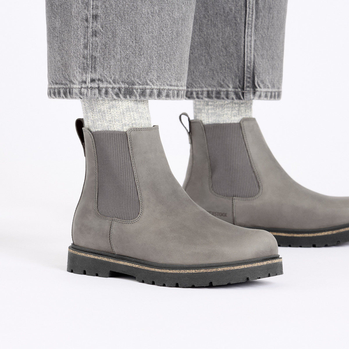 Highwood Slip On Mid Women Nubuck Leather - Graphite
