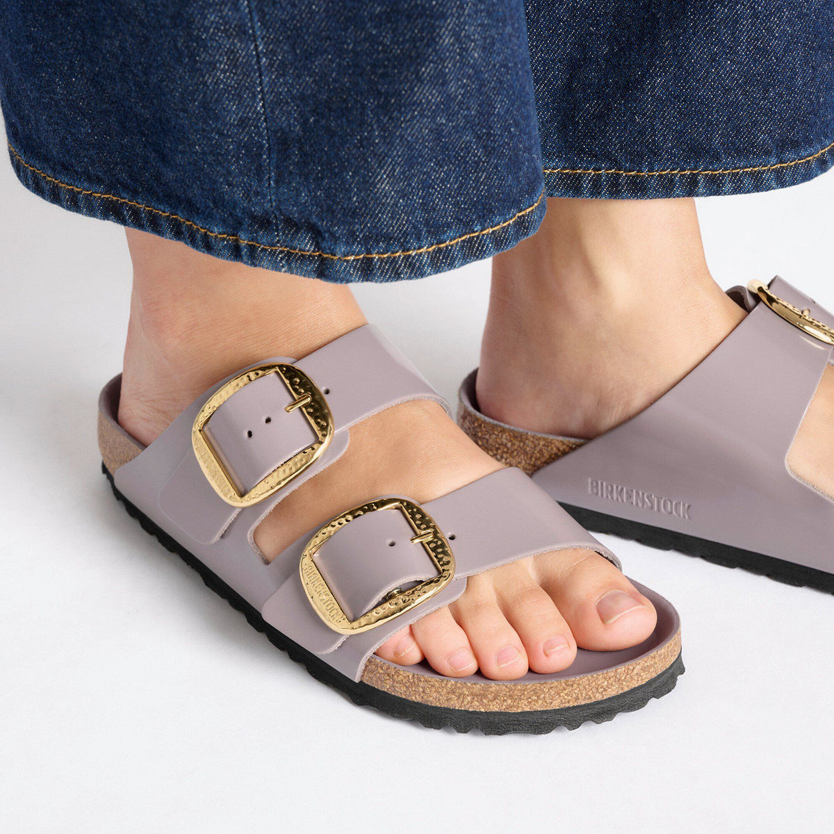 Arizona Hammered Big Buckle Natural Leather Patent Zinfandel High Shine - High-Shine Faded Purple