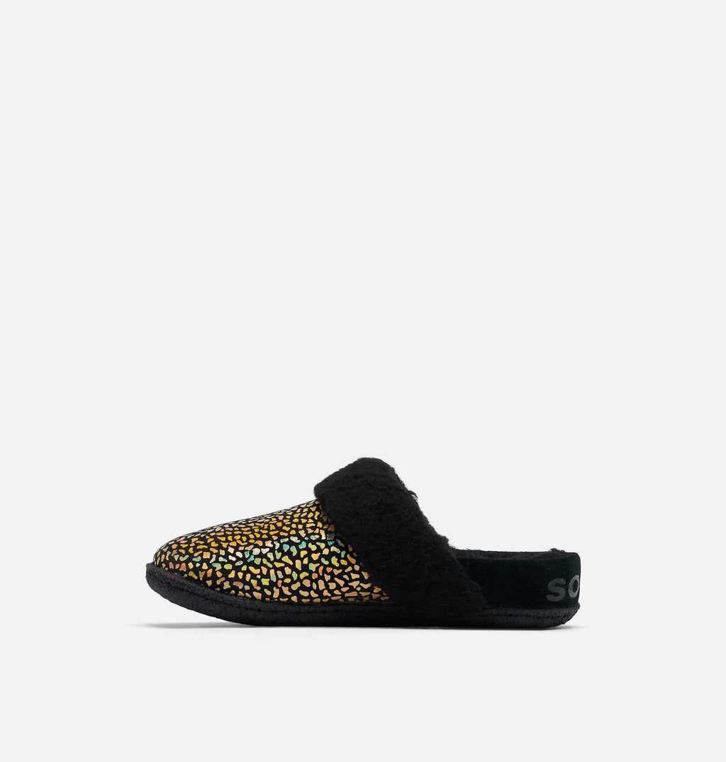 NAKISKA™ Slide II Youth Slipper - Black, Sea Salt (010)