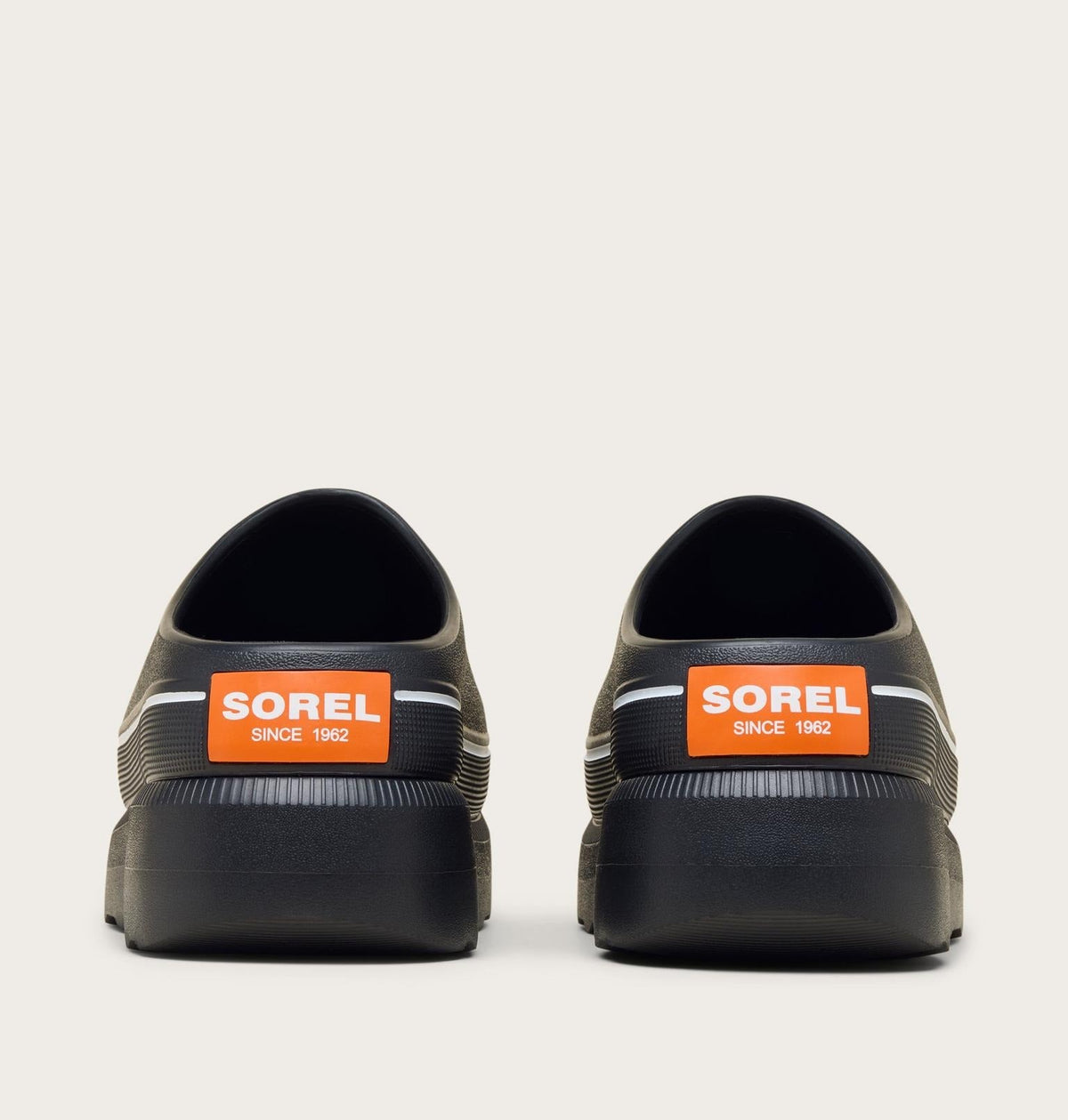 Caribou™ Clog Women's Shoe - Black, Optimized Orange