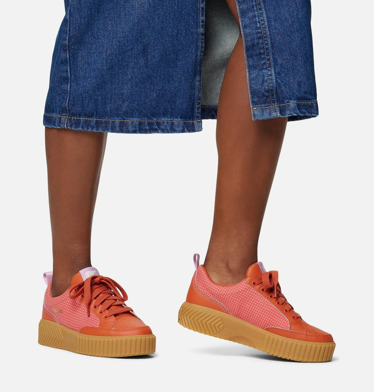 Ona Ave™ Low Waterproof Women's Sneaker - Tuscan, Gum 16