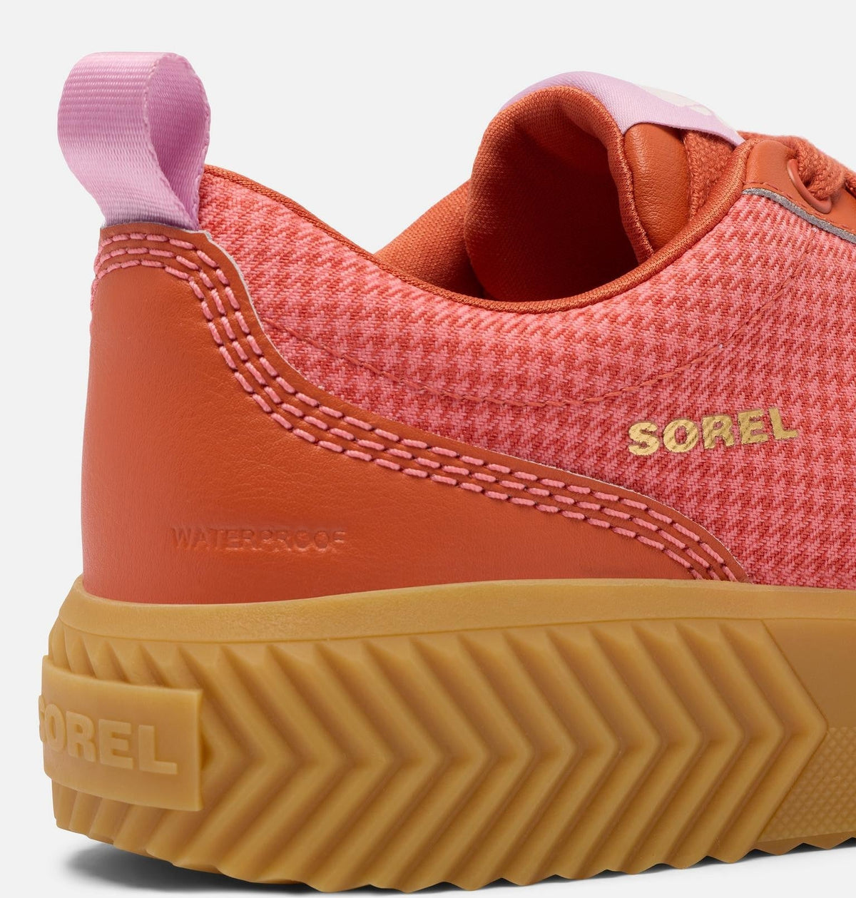 Ona Ave™ Low Waterproof Women's Sneaker - Tuscan, Gum 16