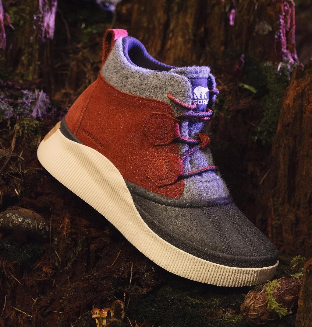Out N About™ IV Classic Women's Waterproof Boot - Sanguine, Jet