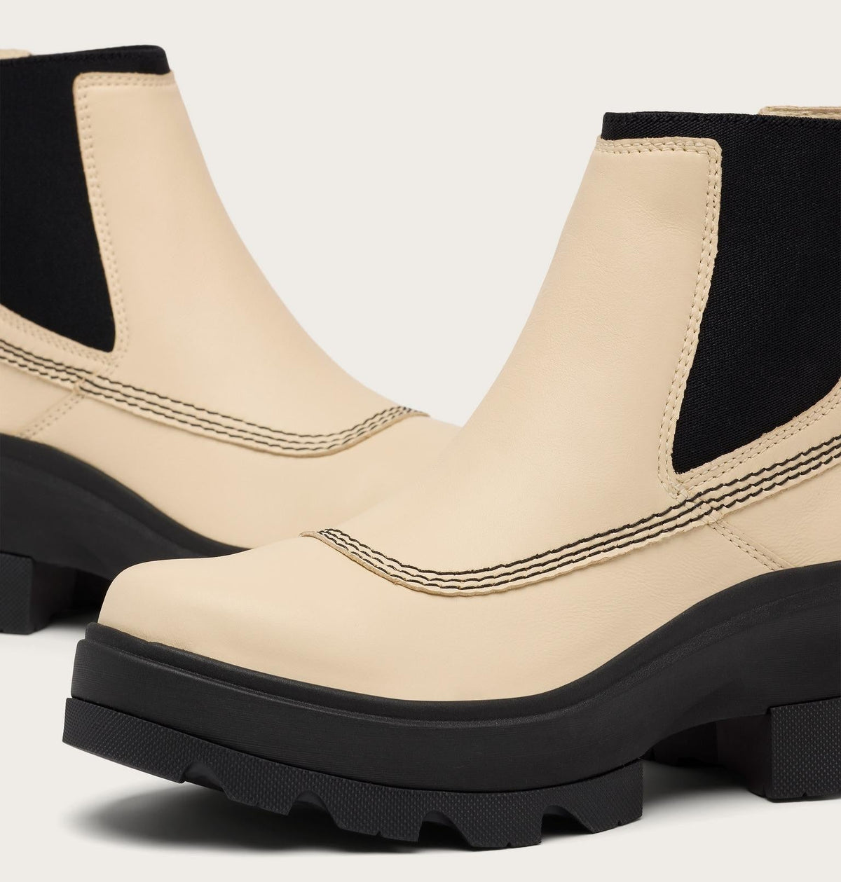 Joan FRWD™ Chelsea Women's Boot - Bleached Ceramic, Black