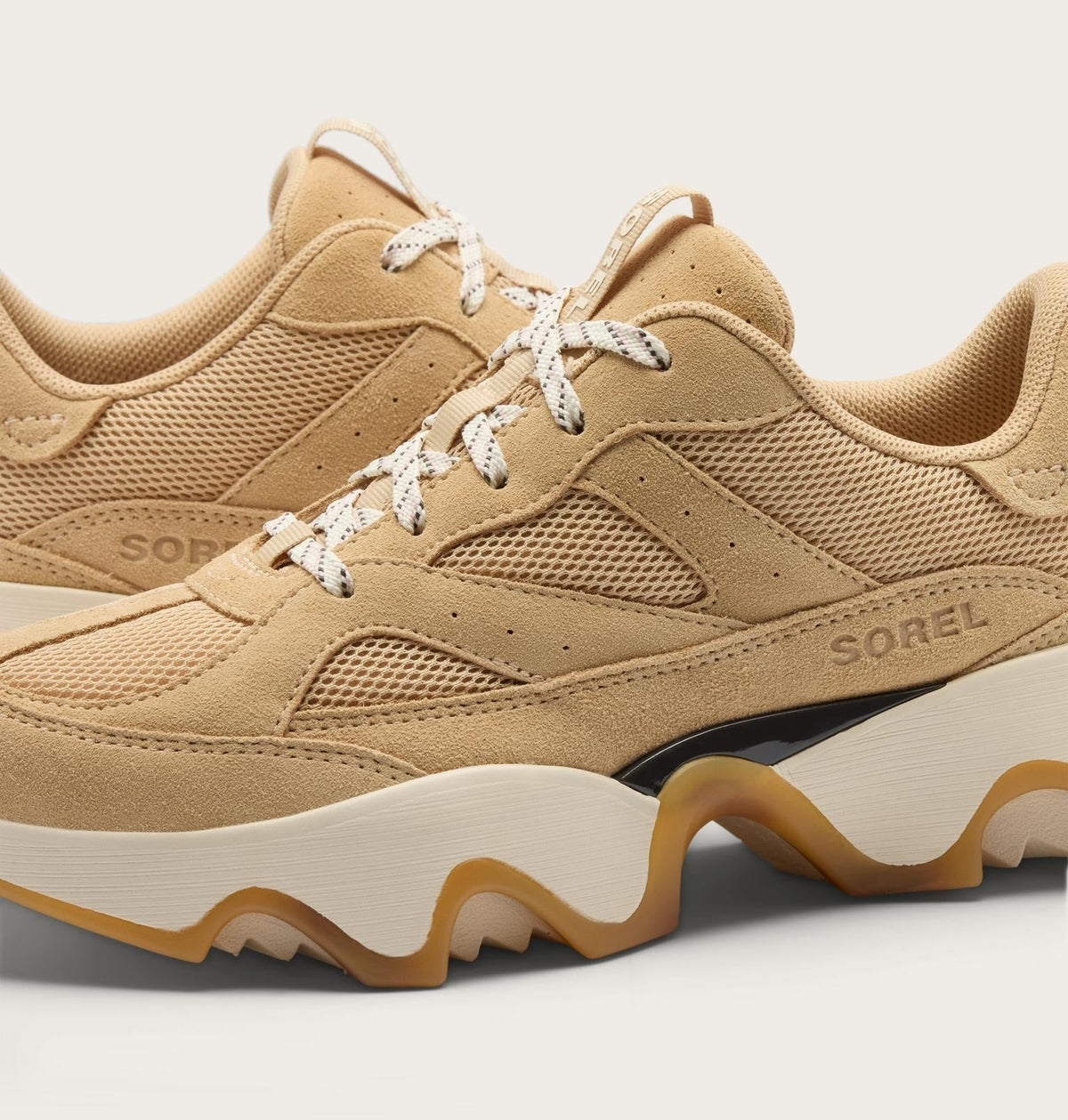 Kinetic™ Array Women's Sneaker - Ceramic, Chalk