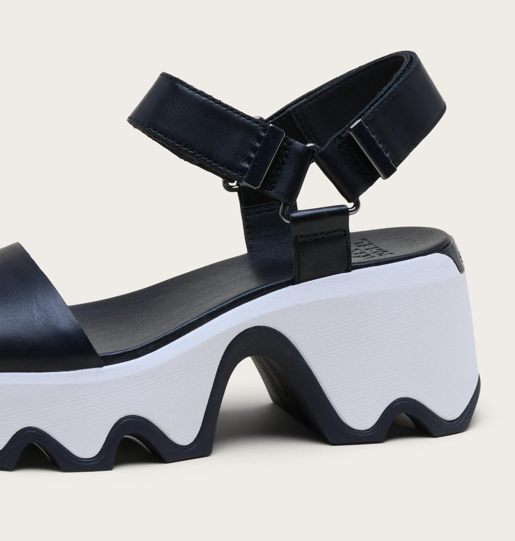Kinetic™ Aura Y-Strap Women's Sandal - Black, Sea Salt