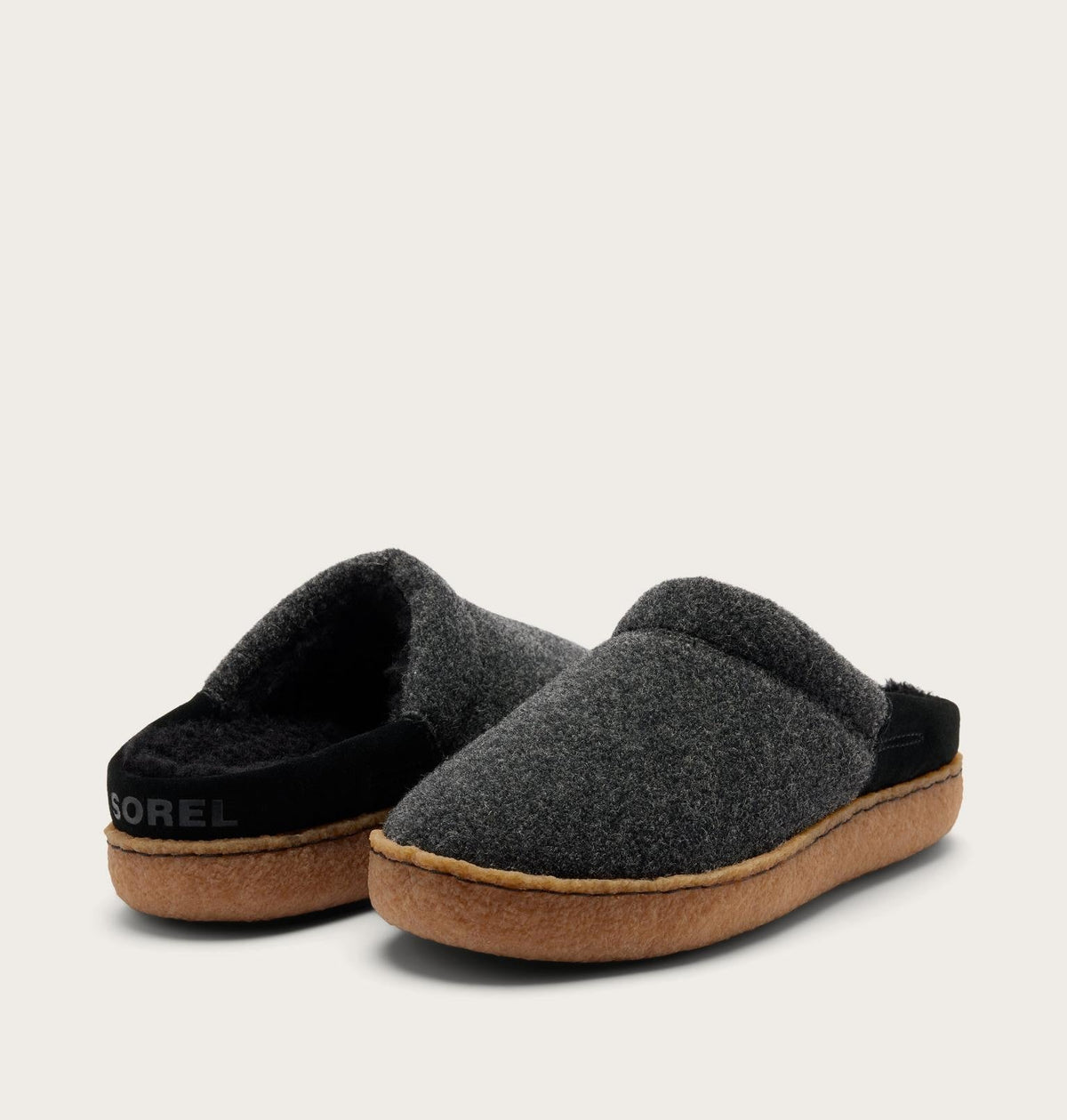 Nakiska™ III Scuff Women's Slipper - Black, Gum 2
